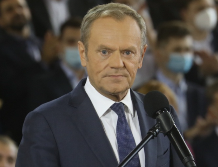 Tusk o śmierci syna posłanki Filiks. "Nie macie prawa krzywdzić tej rodziny"