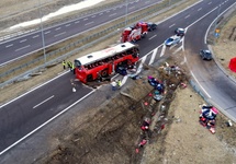Autostrada A4 po wypadku z lotu ptaka. Fot. PAP/Darek Delmanowicz