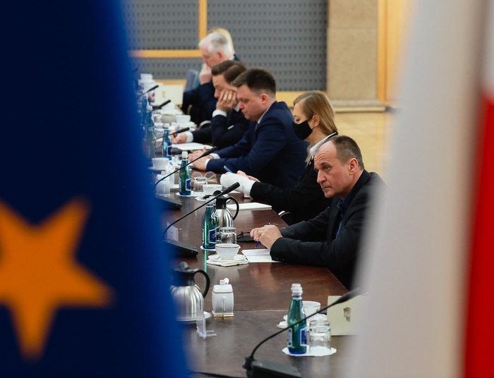 Reakcje opozycji ws. zmiany konstytucji. Jeden głos mógł zaskoczyć