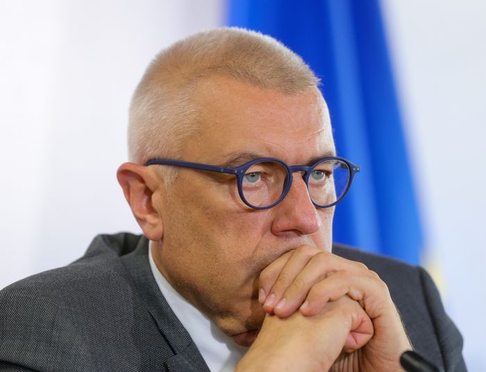 Roman Giertych tłumaczy się z feralnego głosowania. Ma sobie niewiele do zarzucenia