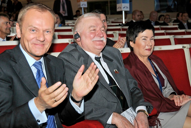 Lech Wałęsa (C), Donald Tusk (L) i Hanna Gronkiewicz-Waltz (P). Fot. European People's Party/CC BY 2.0)