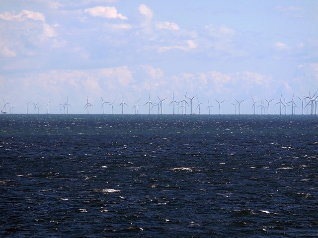 Inwestorzy czekają na ustawę o morskich farmach wiatrowych na Bałtyku.