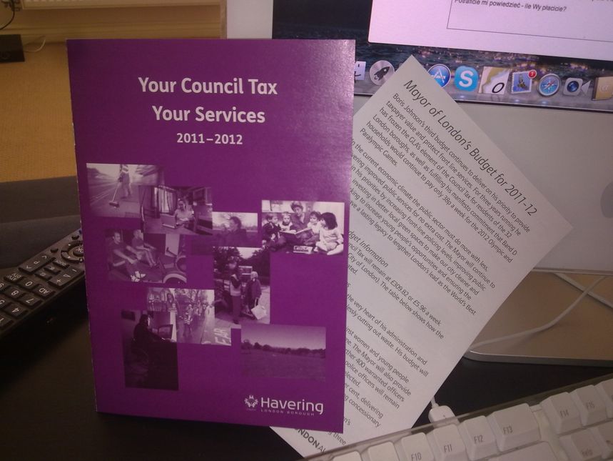 Tak wygląda broszurka, którą dostaje się wraz z informacją o tym, jaki się płaci w danym roku podatek.