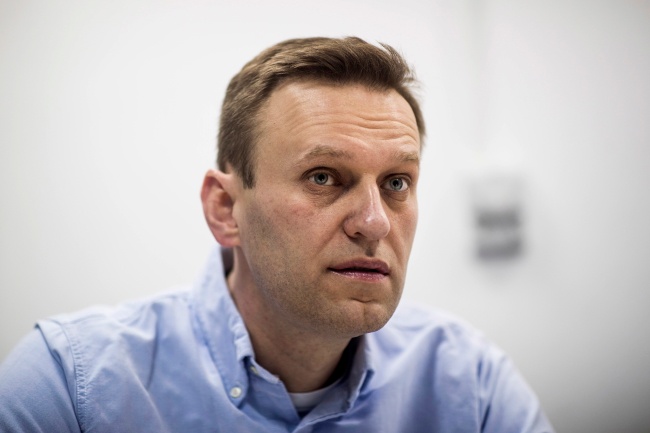 Aleksiej Nawalny został wybudzony ze śpiączki farmakologicznej. Fot. PAP/EPA/YEVGENY FELDMAN
