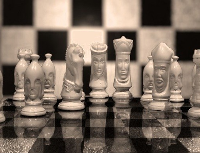 Jak rozpocząć partię szachów: dobre rady dla Polaków