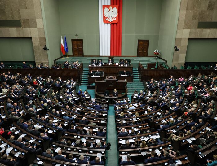 "Sejm nie śpi". Tego posłom dziś nie wolno na sali plenarnej