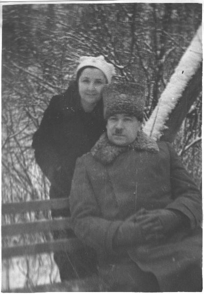 Lidia Goorowa z mężem Leonidem, dowódcą Frontu Leningradzkiego. Blokada Leningradu, zima 1943 roku.