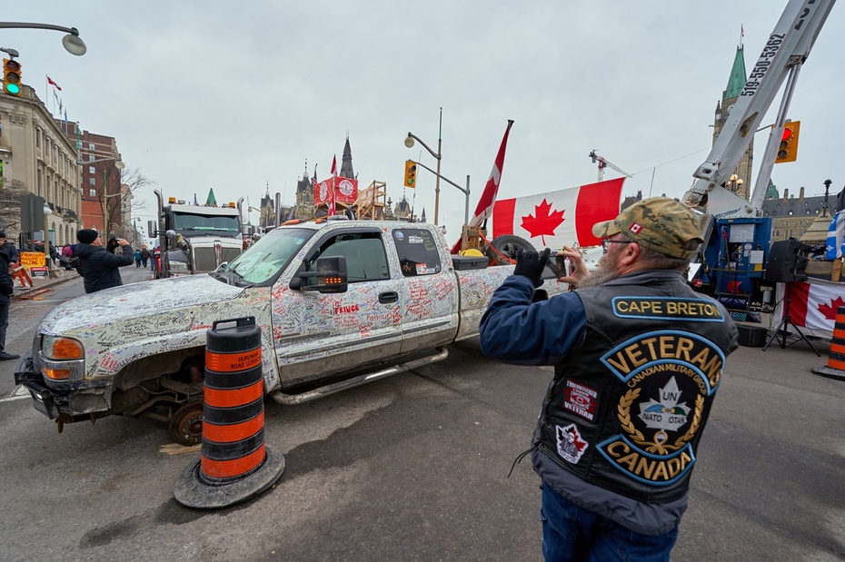 Protesty kierowców w Kanadzie. Fot. PAP/EPA/ANDRE PICHETTE