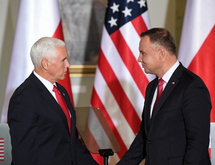 5G w Polsce. Morawiecki i Pence podpisali deklarację ws. budowy sieci