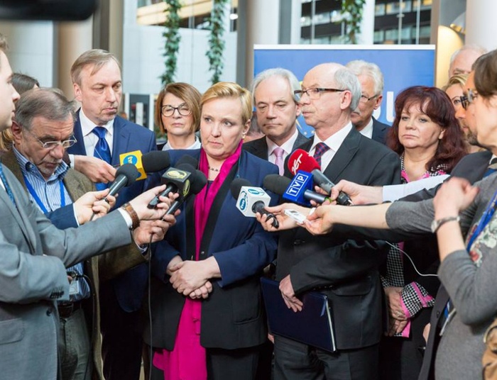 Będą kary dla europosłów z PO, którzy zagłosowali za rezolucją ws. Polski