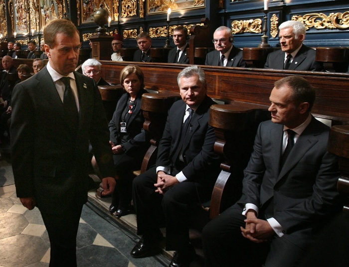 Ważne rozmowy w dzień pogrzebu Kaczyńskiego. Miedwiediew otrzymał propozycję od Tuska