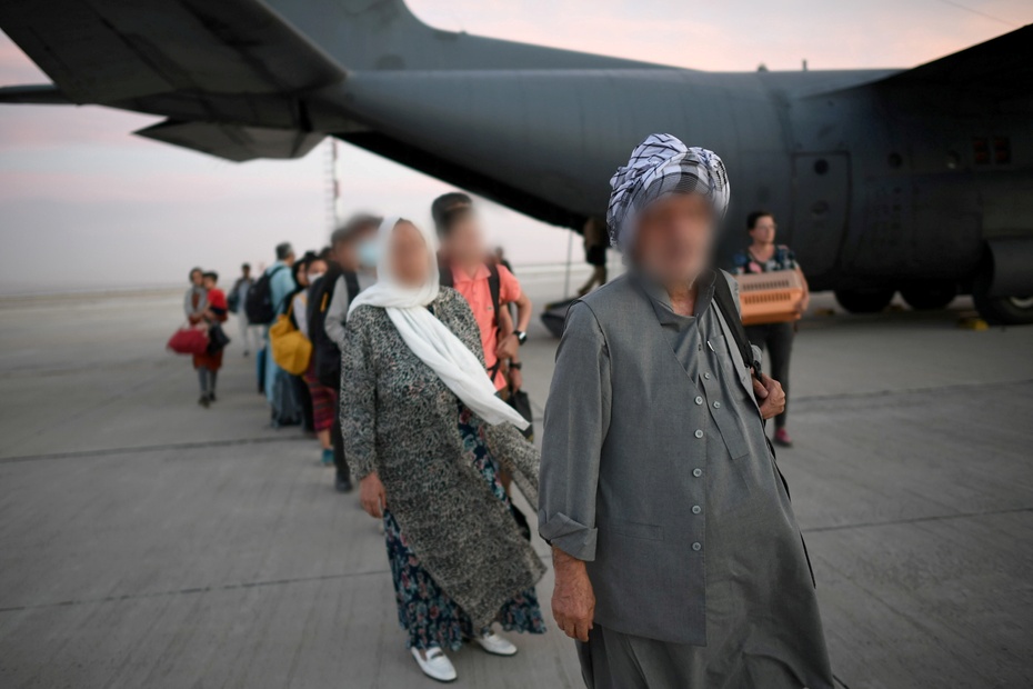 300 osób w Afganistanie czeka na pomoc z Polski. Fot. PAP/Marcin Obara