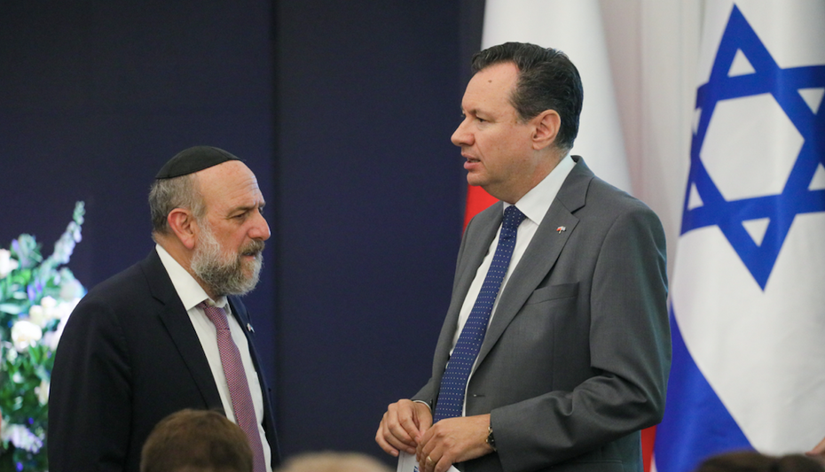 Ambasador Izraela w Polsce Jakow Liwne oraz naczelny rabin Polski Michael Schudrich. Fot. PAP/Paweł Supernak