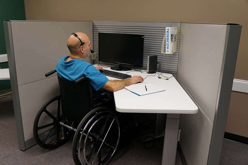 Wiele osób z niepełnosprawnościami jest aktywnych zawodowo. Fot. Pixabay