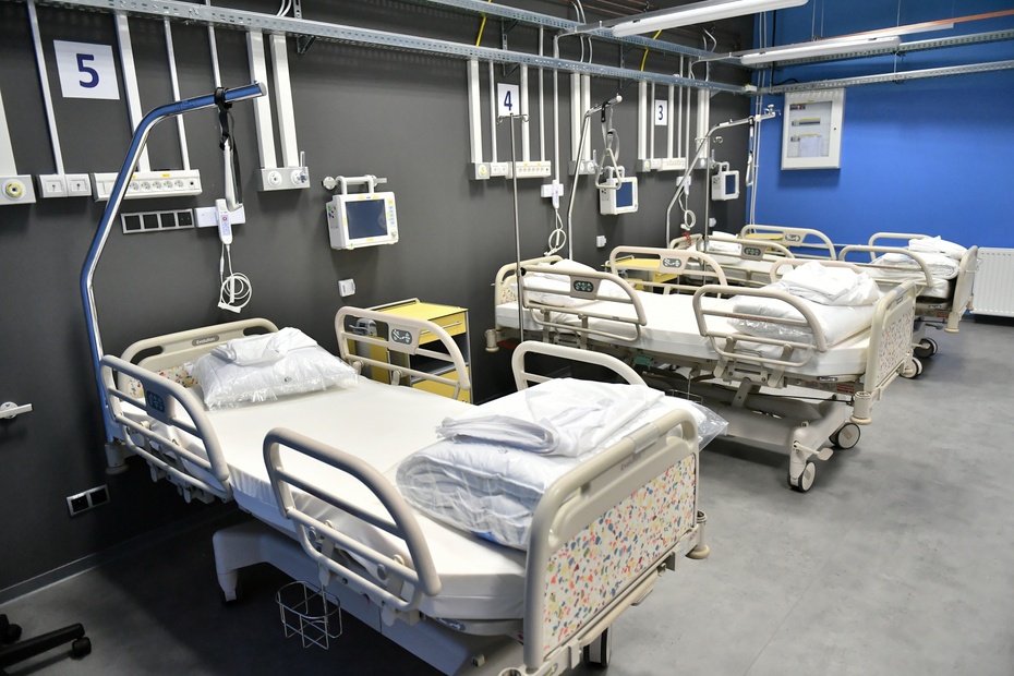 Szpital tymczasowy dla pacjentów z COVID-19. fot.PAP/Maciej Kulczyński
