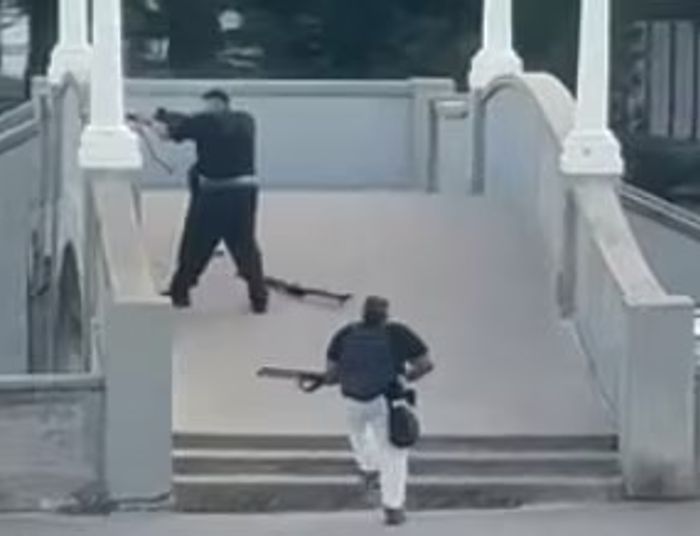 Strzelanina na plaży w Sydney. Zaatakowali świętujących Chanukę