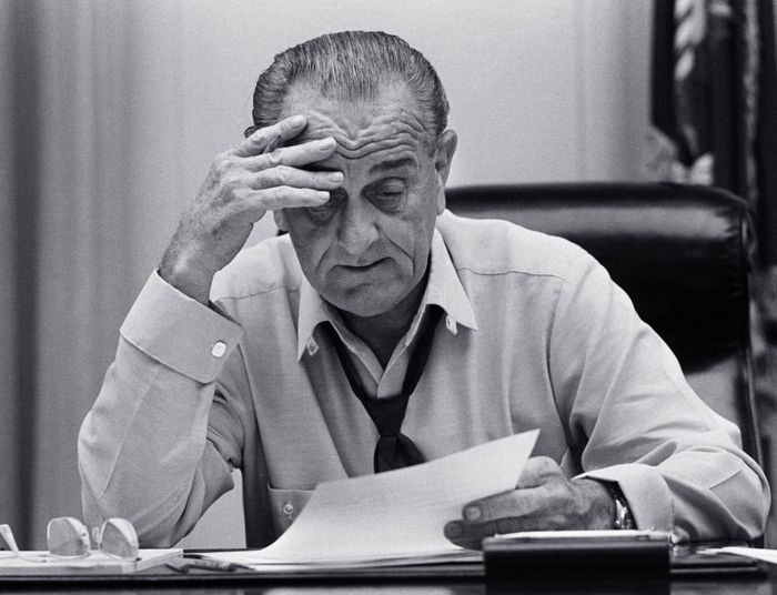 Sukcesja prezydencka. Zasady i historia ciągłości władzy w USA