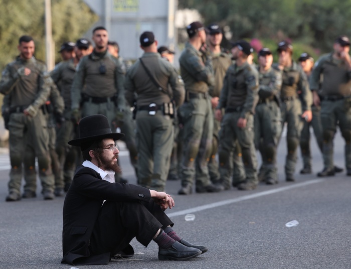 Izraelska armia stąpa po cienkim lodzie. Los cywilów w rękach sztucznej inteligencji