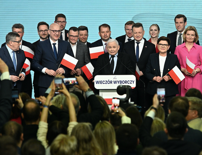 PiS wygrywa wybory samorządowe. Słaby wynik Konfederacji