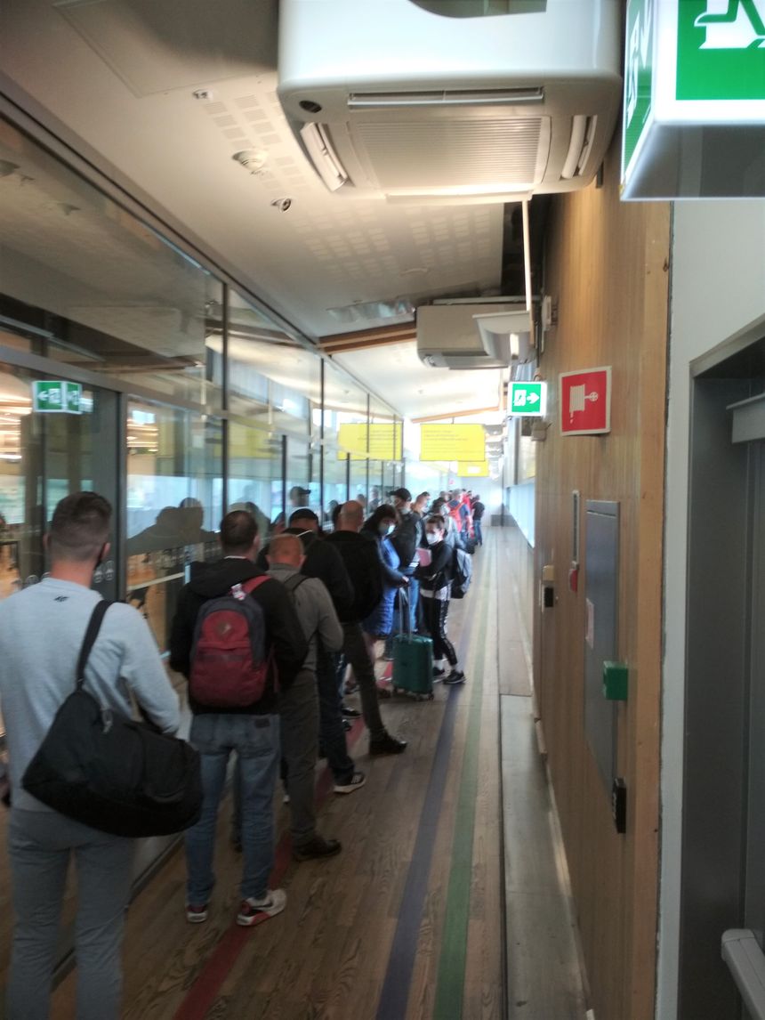 Niebywała sytuacja na lotnisku w Oslo - Dyskryminacja czy celowe działanie urzędników