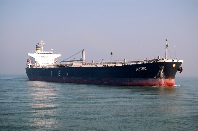 Międzynarodowa Organizacja Morska (IMO) wydała regulację obniżającą zawartość siarki w paliwie wykorzystywanym w statkach.