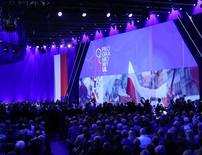 "Katastrofa jak w Grecji". Ekspert o 800 plus