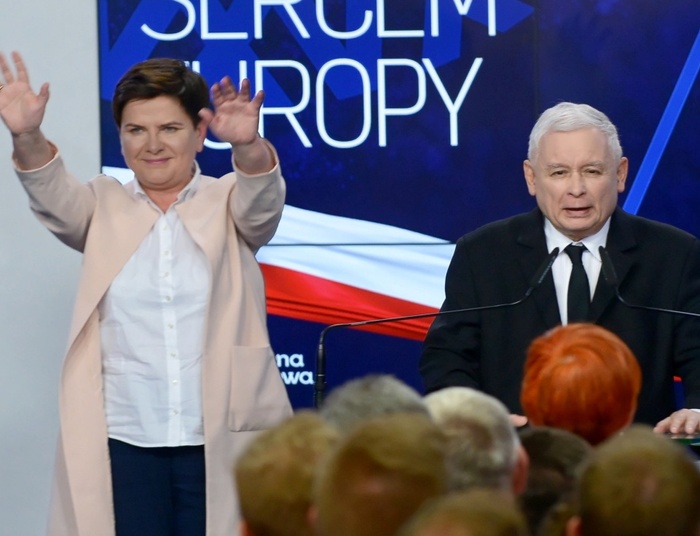 Media spekulują o dymisji Czerwińskiej. Szydło: To są wszystko decyzje pana prezesa…