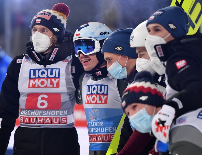 Kamil Stoch zdeklasował konkurencję! Pewna wygrana w Turnieju Czterech Skoczni