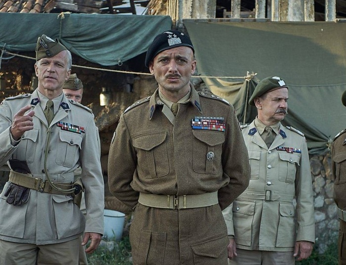 "Czerwone maki"- ... jakby obok