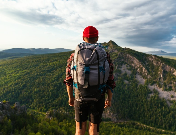 Plecaki trekkingowe: klucz do udanego wyjazdu w góry