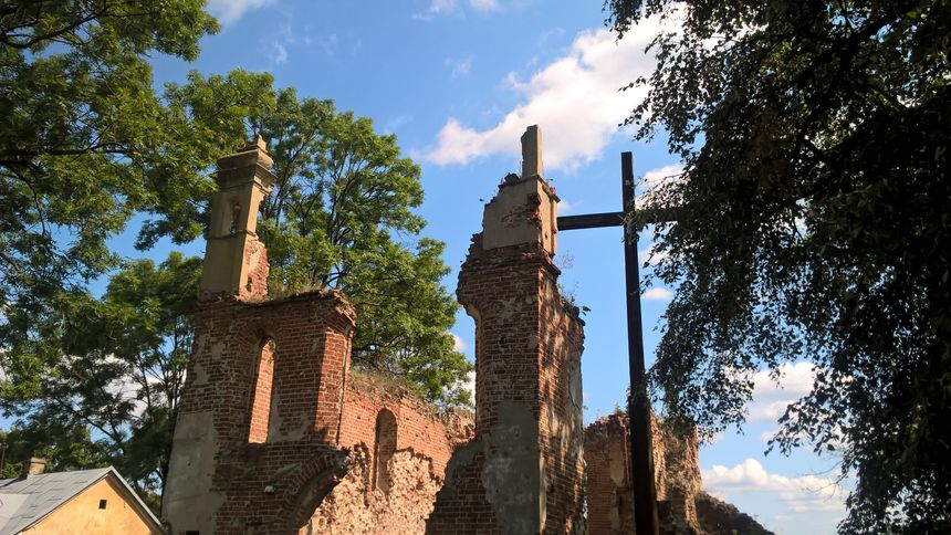 Ruiny kościoła przy Górze Zamkowej