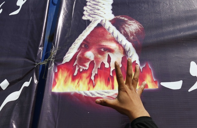 Radykalni islamiści wciąż chcą śmierci Asi Bibi. Fot. PAP/EPA/SHAHZAIB AKBER