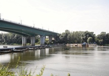 Most pontonowy na Wiśle. fot. PAP/Radek Pietruszka