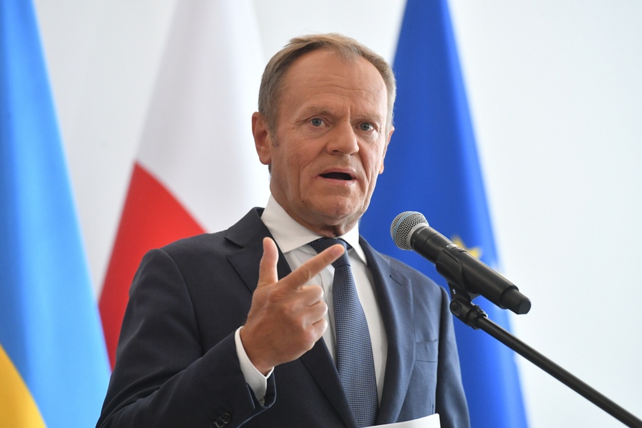 W piątek lider PO Donald Tusk powiedział, że straty jakie spowodowała blokada unijnych środków dla Polski i atak na niezależne sądownictwo są już nie do wyrównania. Źródło: PAP/Piotr Nowak