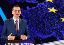Mateusz Morawiecki nie kontaktował się z prezydent ws. debaty o polskim szkolnictwie. Fot. PAP/Jakub Kaczmarczyk