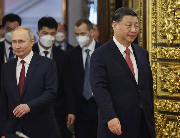 Xi do Putina: "Nadchodzą zmiany, jakich nie było od stu lat"