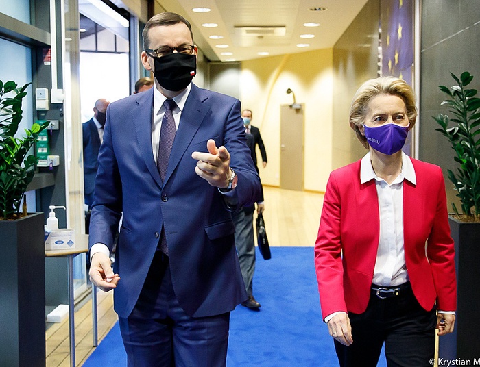 Morawiecki spotkał się z Ursulą von der Leyen. Ważne ustalenia ws. migrantów i lockdownu