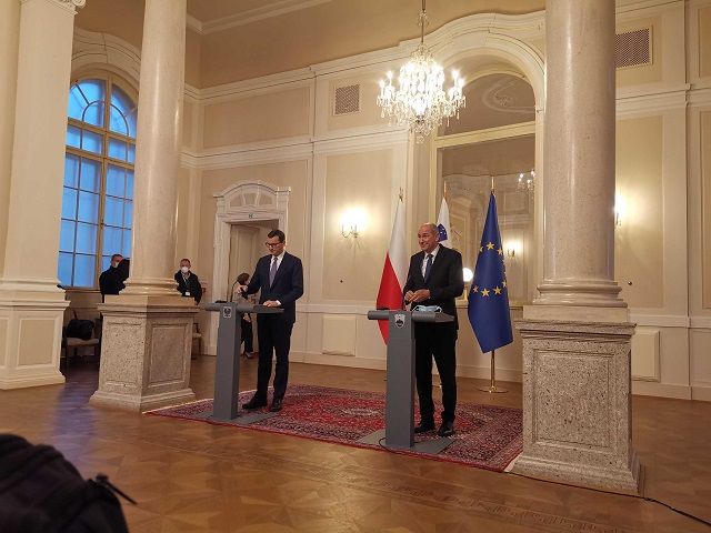 Premier Mateusz Morawiecki z szefem słoweńskiego rządu Janezem Janszą/ Fot. Salon24.pl/WP