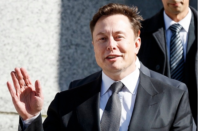 Elon Musk, dyrektor generalny Tesli. Fot. PAP/EPA