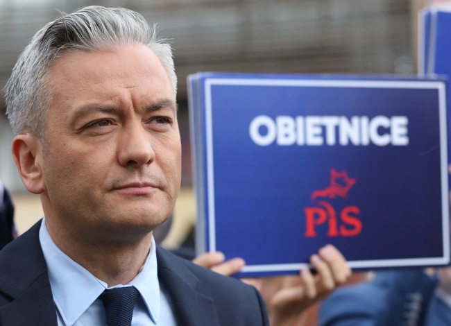 Robert Biedroń: Za rządów PiS wszystko znacznie podrożało. Fot. PAP/Tomasz Gzell