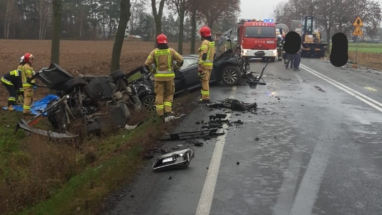 Piątkowy wypadek w miejscowości Krzykosy. (fot. Facebook/Policja Środa Wielkopolska)
