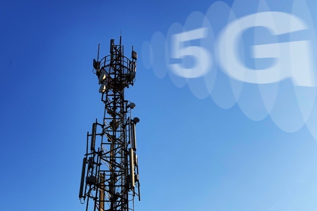 5G to technologia mobilna piątej generacji, znacznie szybsza i stabilniejsza od dotychczasowych sieci. fot. Flickr/Christoph Scholz