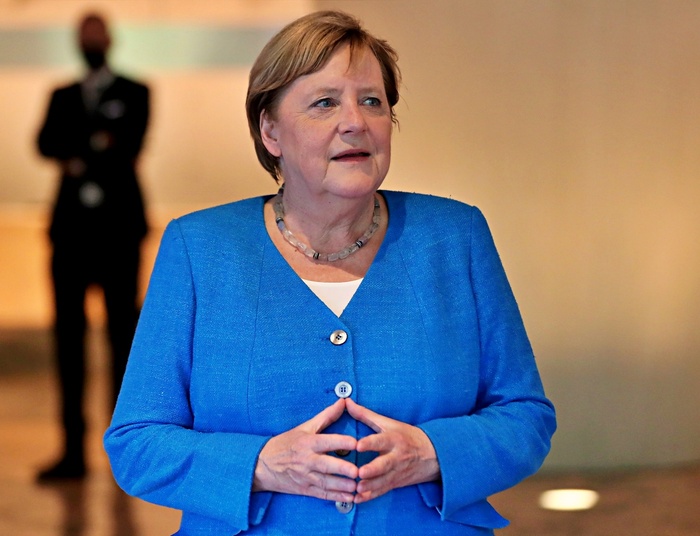 Großmütter Merkel i jej pożegnalne podróże.