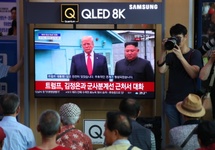 Trump przeszedł do historii, odwiedzając Koreę Północną. Fot. PAP/EPA