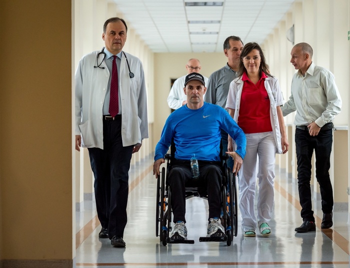 Gollob: Z wypadku nie pamiętam nic. Żużlowiec wychodzi ze szpitala