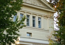 Wydział Fizyki Uniwersytetu Warszawskiego zajmuje 150-200 pozycję na światowej liście rankingowej.