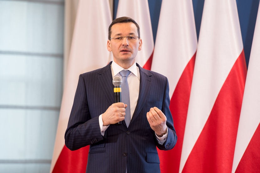 Morawiecki: Rząd wycofał się z pomysłu jednolitego podatku.