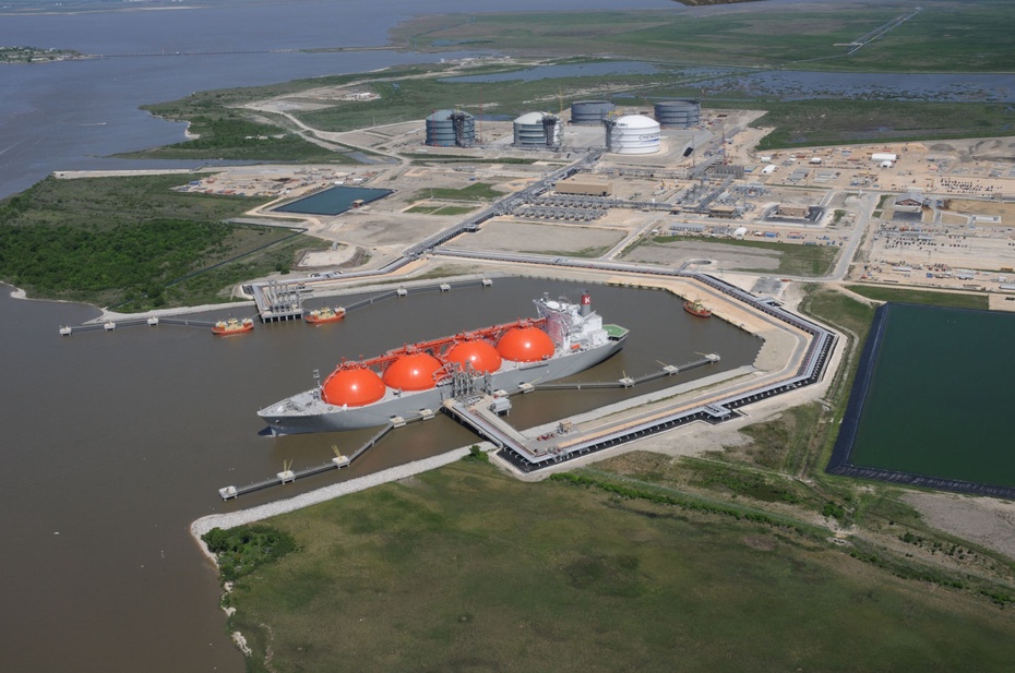 Amerykański terminal gazu LNG Sabine Pass.